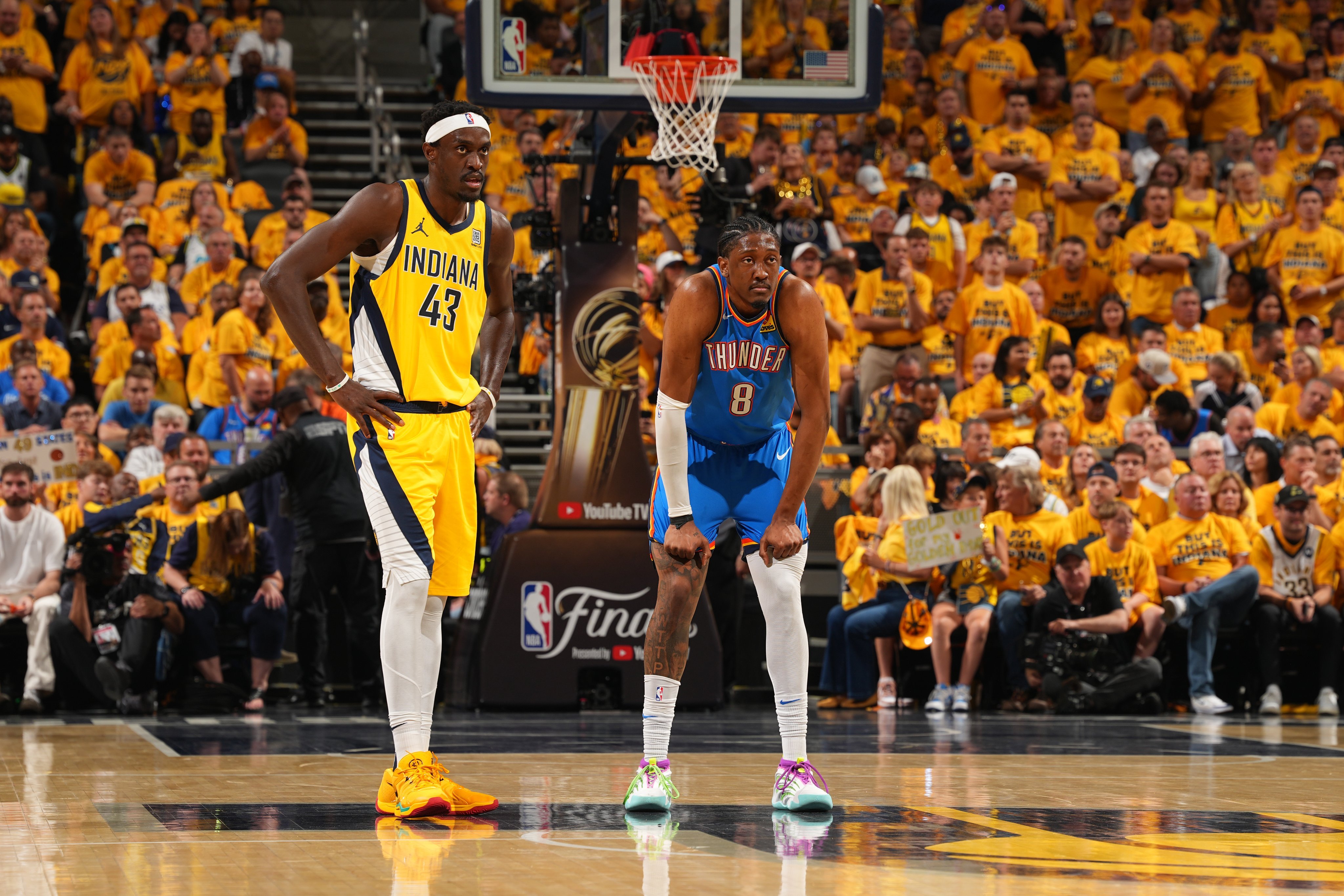 里程碑夜纽约尼克斯门线救险，NBA季后赛关键时刻刷纪录，目标明确，身体对抗强度拉满的简单介绍